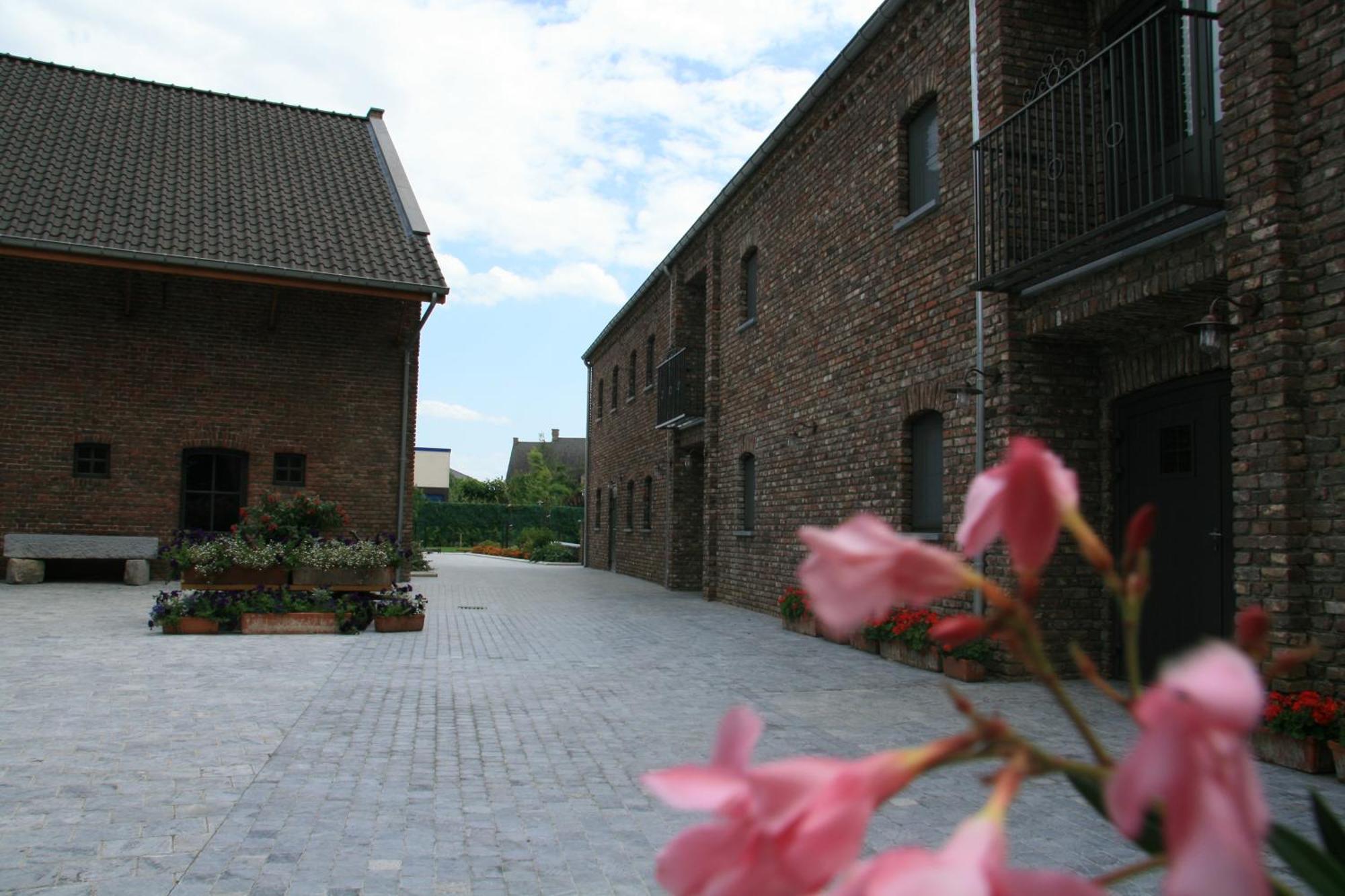 Hotel Oude Eycke Maaseik Ngoại thất bức ảnh